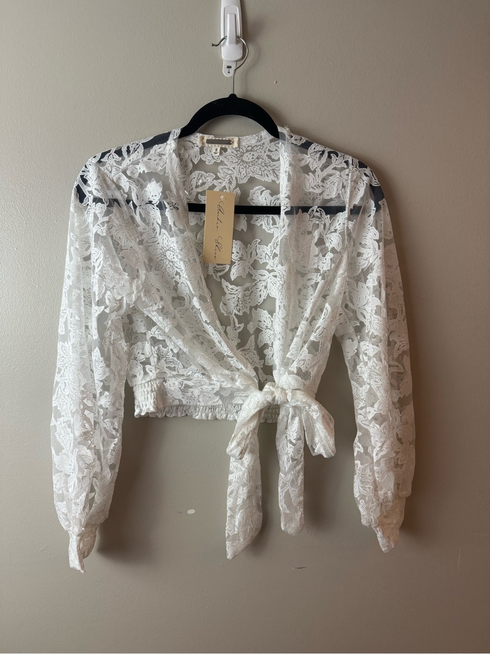 Amber Skies White Lace Tie-Front Top Small NWT Coquette Cottagecore